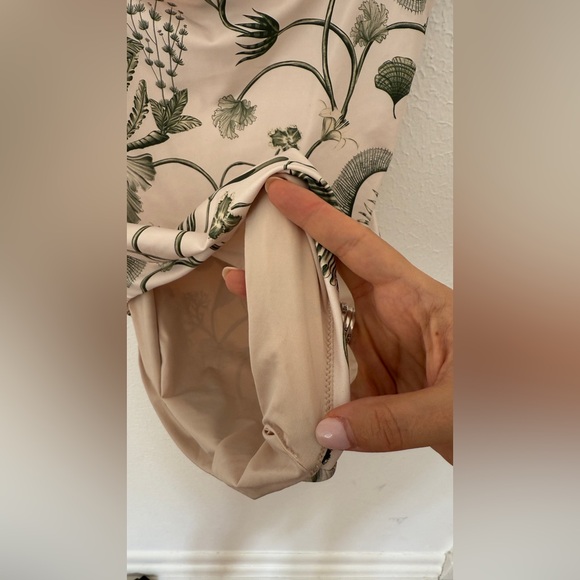 AGUA BY AGUA BENDITA Limon Habitat Ruffled One-Piece Swimsuit - Picture 10 of 10